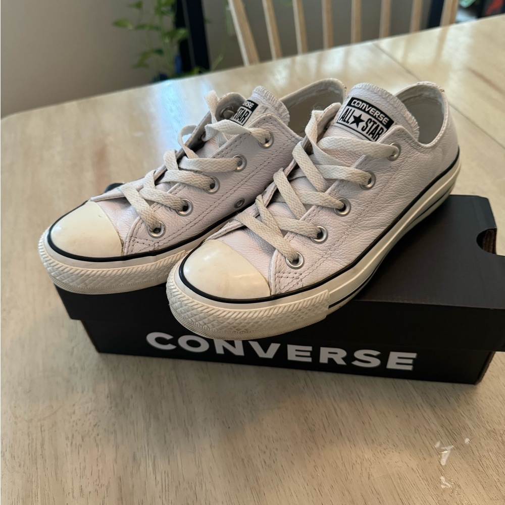 Size 6 Women’s white,leather converse,soft leather